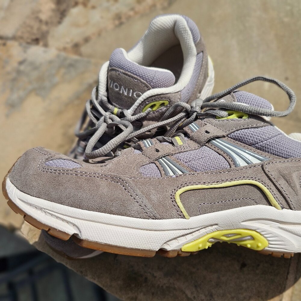 Vionic 23WALK Suede Mesh Walking Sneakers Gray/Yellow — Women’s 10 (EU 42) Ortho